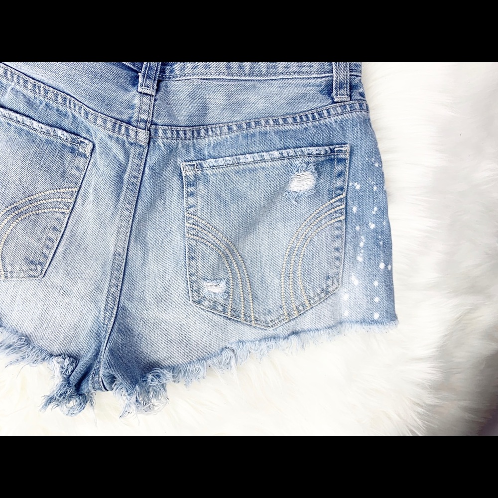 Hollister Cut Off Jean Shorts Distressed Bleached - Picture 5 of 7